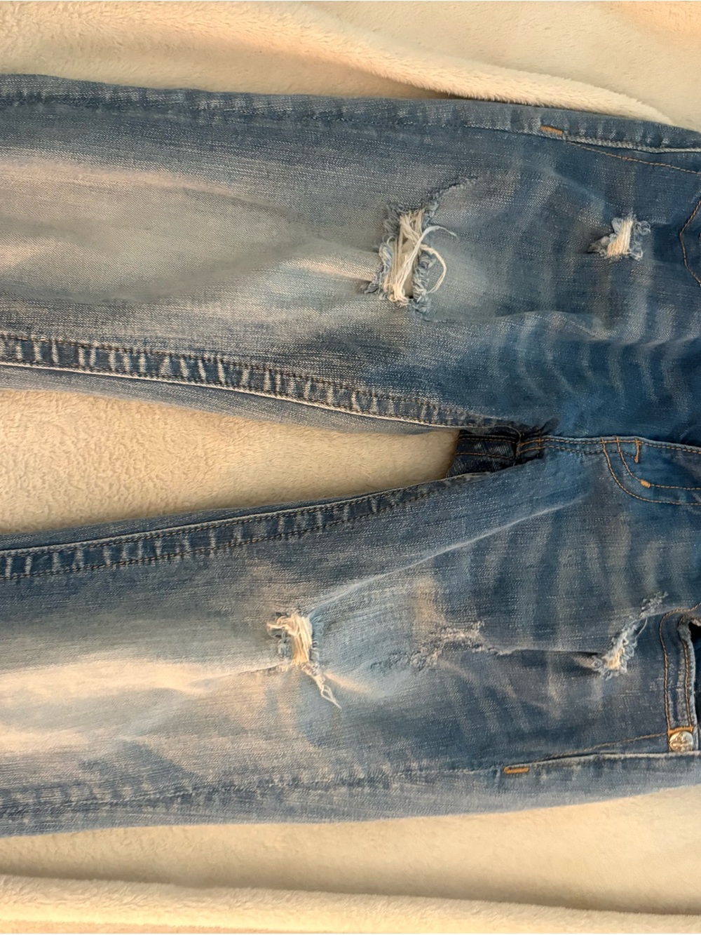 Miss Me Light Blue Distressed Ankle Jeans 27